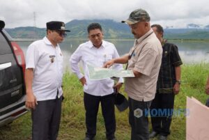 Wabup Karo Dampingi Direktur Serealia Kementan Tinjau Lokasi Dampak Banjir di Payalahlah