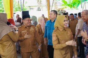 Bupati dan Wabup Labuhanbatu Halalbihalal Idulfitri dengan ASN