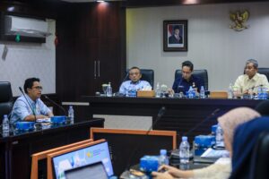 Rico Waas Minta Dinas SDABMBK Petakan Jalan Rusak dan Drainase
