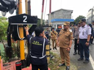 Wabup Asahan Resmikan Tiga Palang Pintu Perlintasan KA