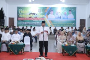 Lepas Jemaah Calon Haji, Ini Pesan Bupati Asahan