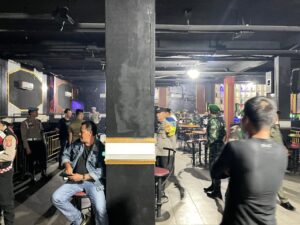Razia Gabungan Polres, Kodim dan Pemkab Labuhanbatu Sasar THM dan Pakter Tuak
