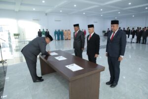 Lantik Tiga Pejabat JPT Pratama, Bupati Asahan Tekankan Profesionalisme dan Dedikasi