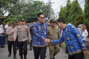 Satpol PP Go To School Terus Berlanjut, di SMP Negeri 5 Medan