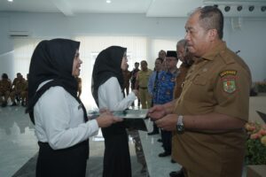Bupati Asahan Serahkan SK Pengangkatan 148 CPNS