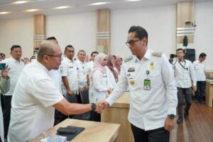 Rico Waas Dorong Pegawai Pemko Medan Tingkatkan Kualitas Pelayanan