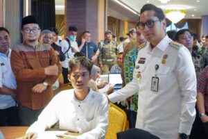 Rico Waas Tinjau Job Fair, 56 Perusahaan Buka 2.149 Lowongan