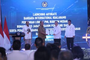 Bupati Asahan Serahkan Sertifikat Tanah ke Kanwil Ditjenpas Sumut