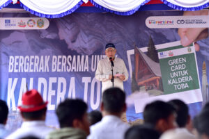 Penanaman Pohon Serentak di Kawasan Geopark Toba Caldera