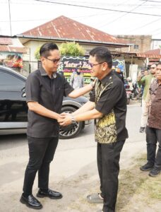 Rico Waas Sampaikan Belasungkawa Mendalam Atas Meninggalnya Orangtua Camat Medan Baru