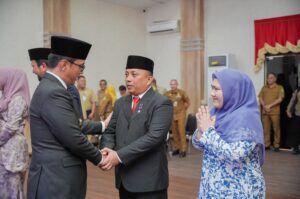 Rico Waas Lantik 4 Pejabat Administrator, Rasyid Ridho Nasution Jadi Kabag Umum Setdako Medan