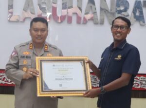 Kapolres Labuhanbatu Terima Penghargaan KPPN Rantauprapat Award 2025