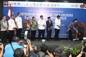 Gubsu Bobby Ajak Kepala Daerah Samakan Tekad Kelola Danau Toba