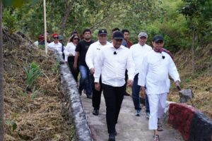 Gubsu Bersama Vandiko Timotius Kunjungi Festival Edukasi Leluhur Batak Toba di Samosir