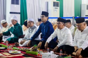 Rico Waas Hadiri Tahlilan Malam 40 Hari Wafatnya Kakak Zakiyuddin Harahap