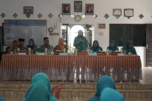 Kunjungi Perkebunan Teluk Dalam, TP-PKK Asahan Dorong Tertib Administrasi Desa Lewat Pembinaan Langsung