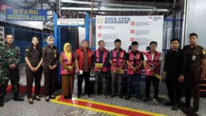 Kejari Labuhanbatu Tahan 6 Tersangka Dugaan Korupsi Renovasi 3 Puskesmas