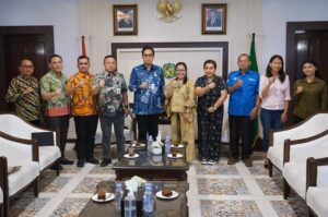 Rico Waas Dukung Paduan Suara Clarabelle Mengikuti Festival Internasional di Bali