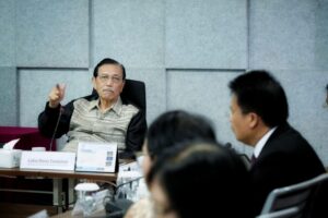 Sehari Setelah Dilantik Togap Langsung Pimpin Rapat