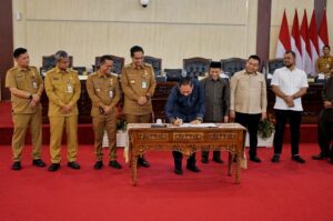 Dalam Paripurna Rico Waas Sampaikan Komitmen Wujudkan Medan Bertuah
