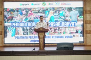 Rico Waas Buka Pelatihan Penjualan Daring Bagi Pedagang Pasar, Ingatkan Pentingnya Transformasi Digital