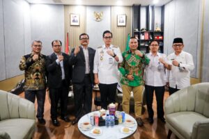 Rico Waas Terima Panitia Sinode HKI Ke- 65 di Kota Medan
