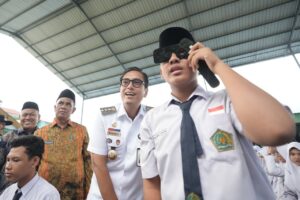 Rico Waas Pesan Siswa Madrasah dan Ponpes se-Kota Medan Jaga Pola Hidup Sehat