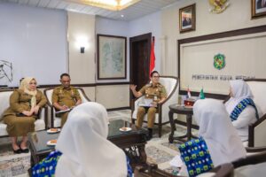 Rico Waas Harap BKMT Berperan Perkuat Majelis Taklim Lainnya