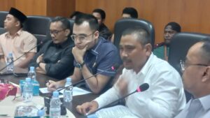 Anggota DPRD Medan Janses Simbolon, Lontarkan Kritik Dihadapan Mahasiswa