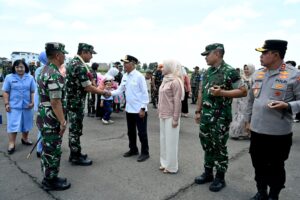 Kunker ke Lanud Soewondo, Wagub Sumut Surya Sambut Kedatangan KASAU Marsekal TNI M Tonny Harjono