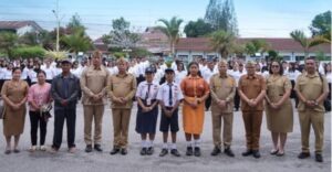 Bupati Karo Serahkan SK PPPK kepada 196 Orang dan Lepas Siswa Ikuti Pelatihan Olimpiade di SMA Unggul DEL