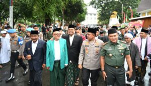 Hari Santri 2025, Gubsu Bobby Nasution Minta PBG Pondok Pesantren Digratiskan