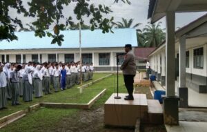 Cooling System di Sekolah, Polres Labuhanbatu Ajak Pelajar Hindari Perbuatan Melawan Hukum