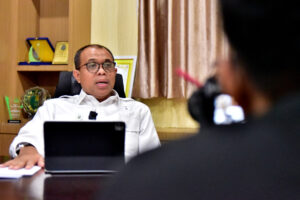 Warga Sumut Berobat Cukup Pakai KTP, Gubsu Bobby Nasution Jamin Rumah Sakit Tidak Tolak Pasien
