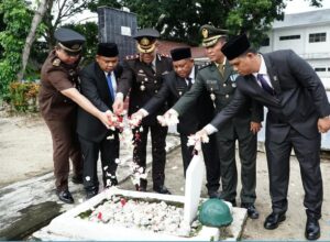Pemkab Labuhanbatu Bersama TNI, Polri dan Kejaksaan Peringati Hari Pahlawan