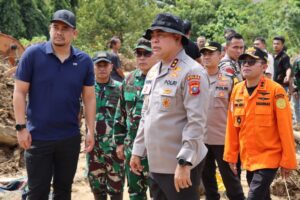 Update Terkini Bencana Banjir dan Longsor di Sumut 176 Orang Meninggal Dunia, Poldasu Fokus Bantuan Logistik dan Evakuasi