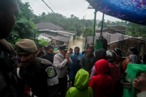 Banjir Se- Medan, Rico Waas Instruksikan Evakuasi Cepat dan Operasikan Dapur Umum