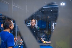 Jaga Kesehatan Rohani dan Jasmani, Walikota Medan Main Padel Bersama Pemuda Lintas Agama