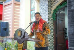 Gubsu Bobby Nasution Tegaskan: Konferensi Pers Harus Dihadiri Kepala OPD, Jangan Sering-sering Diwakilkan