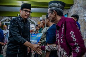 Rico Waas Ajak Warga Perkuat Silaturahmi dan Kendalikan Penggunaan Ponsel dalam Keluarga