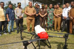 Bupati Asahan Serahkan Bantuan Alsintan, Dukung Percepatan Swasembada Pangan