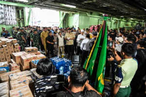 Bantuan Logistik Kementan dan Bapanas Tiba di Belawan, Bobby Nasution: Penyemangat Pascabencana di Sumut