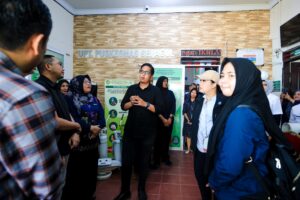 Tinjau Puskesmas Sei Agul bersama Airin, Rico Waas Pastikan Pelayanan Kesehatan Tetap Berjalan Pasca Terendam Banjir
