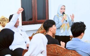 Bupati Labuhanbatu Sambut Kepulangan Mahasiswa Terdampak Bencana di Aceh