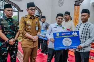 Rico Waas Tegaskan Komitmen Pemko Berdayakan Masjid sebagai Pusat Keagamaan dan Sosial