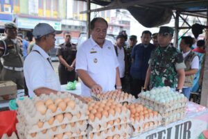 Jelang Natal dan Tahun Baru, Bupati Asahan Bersama Forkopimda dan TPID Pantau Stok dan Harga Bahan Pokok