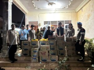 Polrestabes Medan Salurkan Bantuan Kepada Warga Terdampak Banjir di Medan Tuntungan