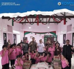 Wabup Karo Aksi Sosial ke Panti Asuhan YKPD Alpha Omega dan Bunga Bakung