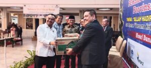 Panitia Natal PWI Sumut Berbagi Dengan Warga Terdampak Banjir dan Longsor
