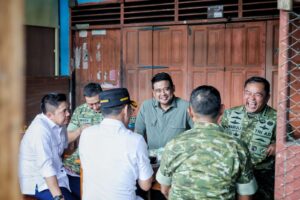 Ngopi Bersama di Tapsel, Bobby Nasution Disambut Antusias Warga